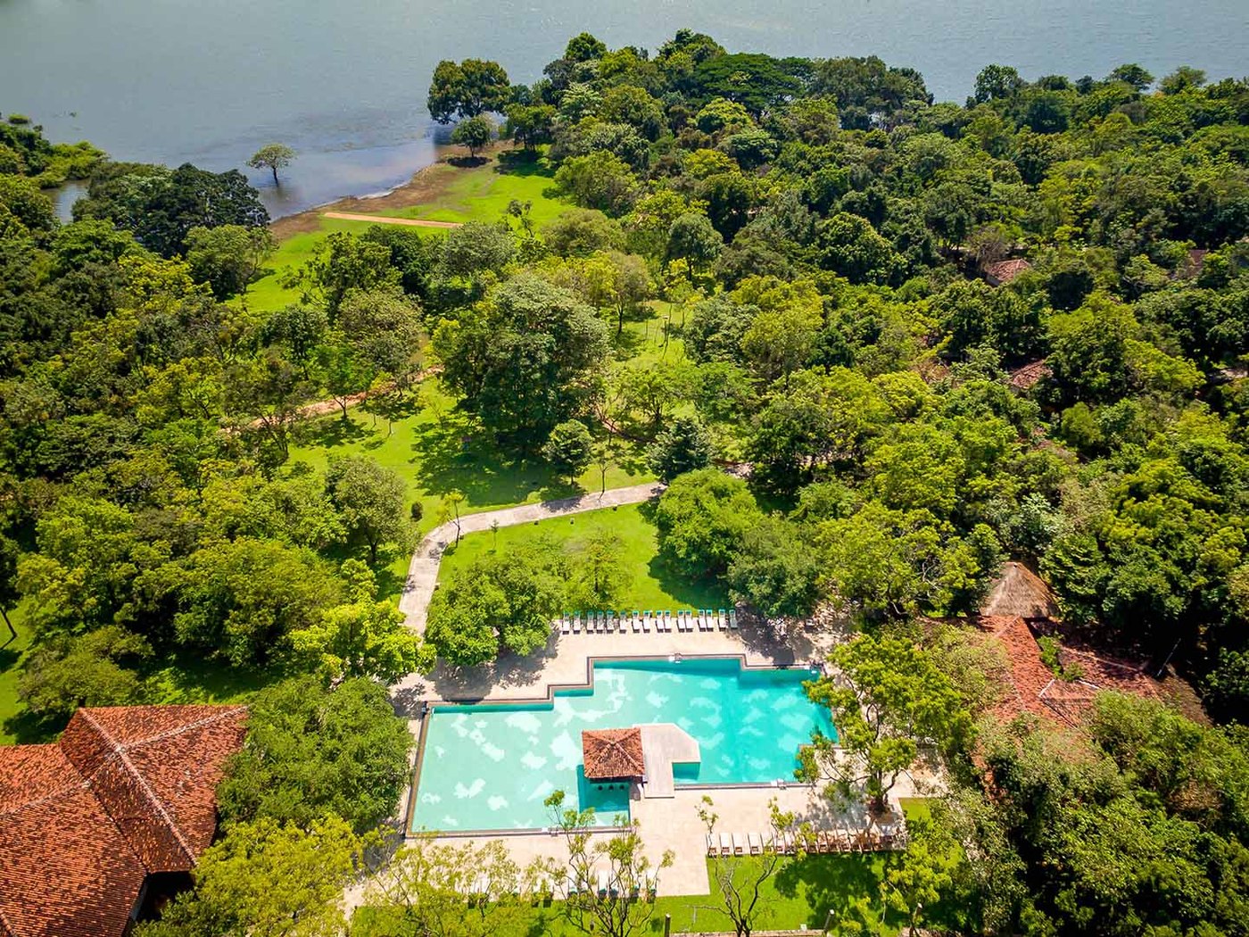 Amaya Lake Dambulla hotel view