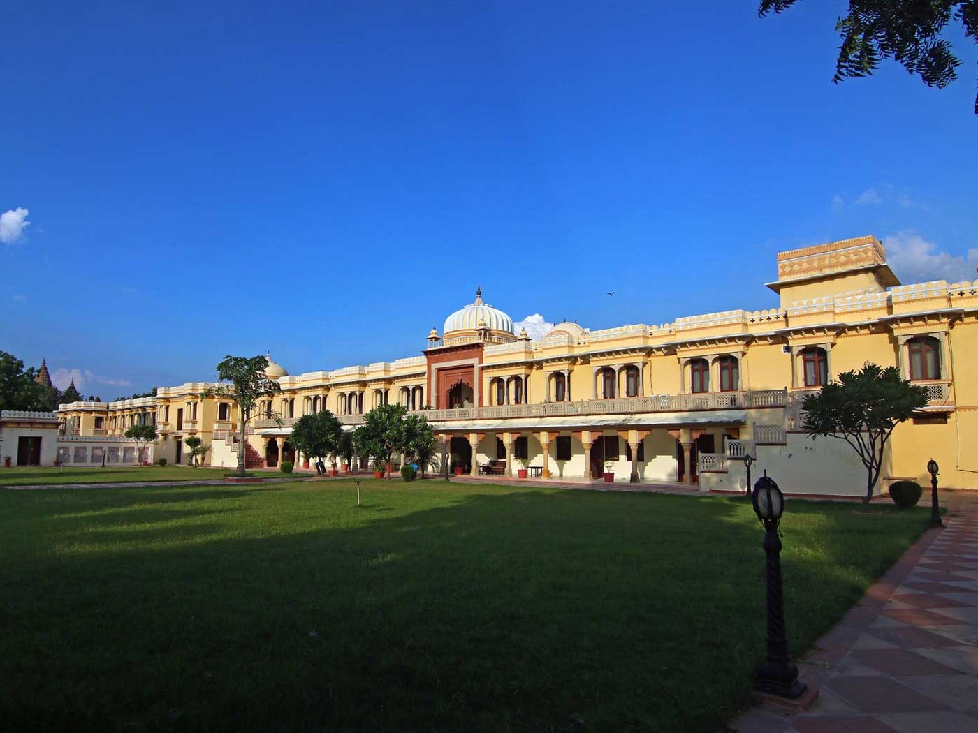 Photograph of Amar Mahal in Orchha