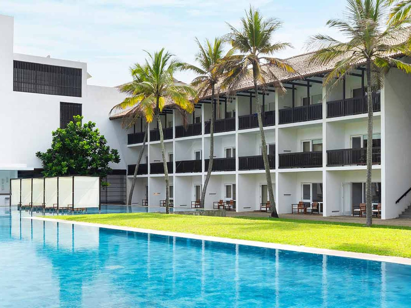 Jetwing Blue Negombo hotel view