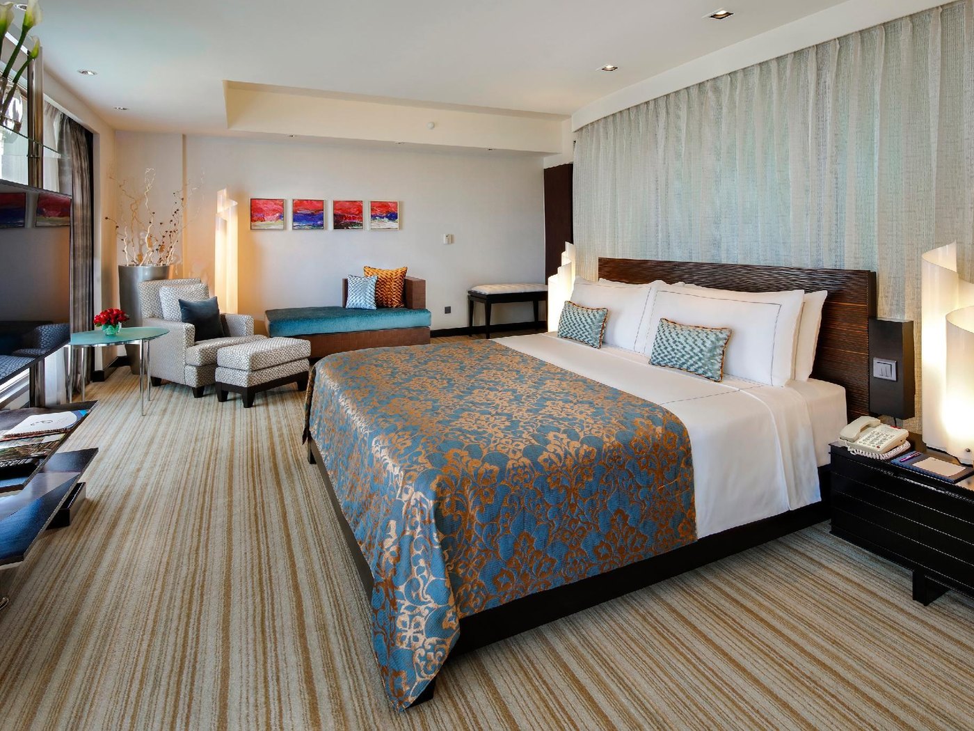 Cinnamon Grand CMB hotel view