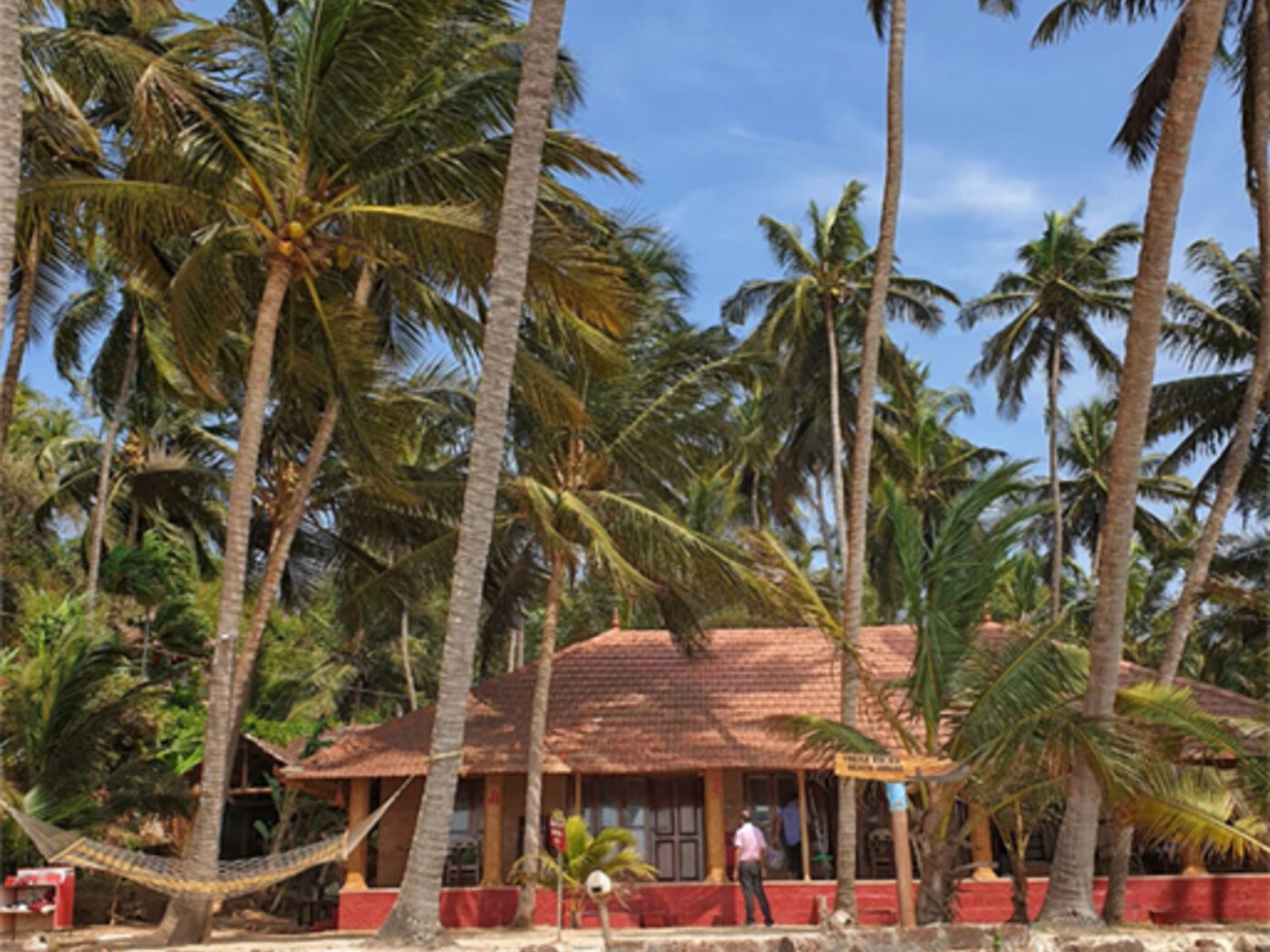 Chera Rock Beach House, a beach resort in Kannur, Kerala