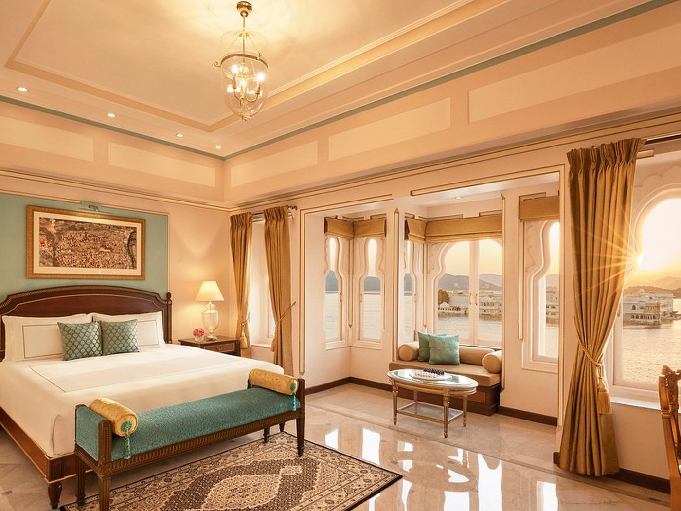 Photograph of Fateh Prakash Palace in Udaipur