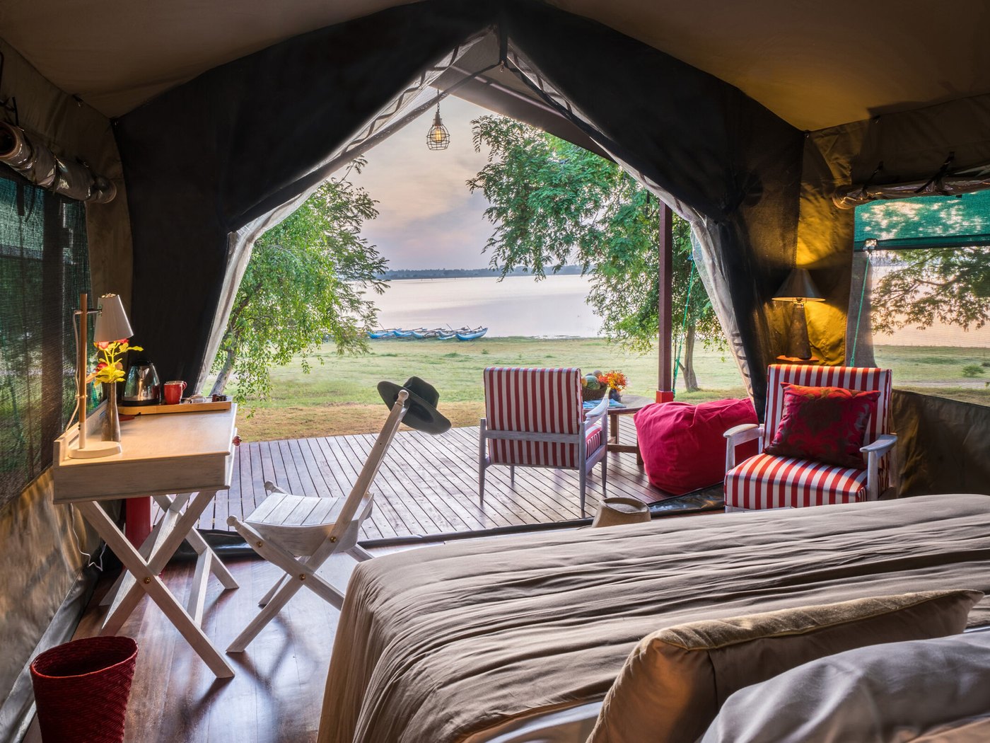 Flameback Eco Lodge YAla hotel view