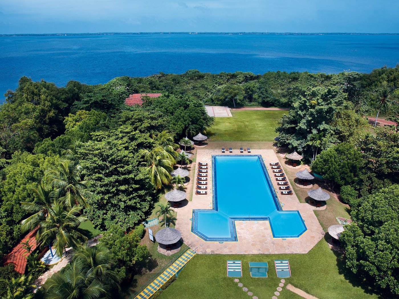 Taj Vivanta Colombo Airport Garden in Sri Lanka