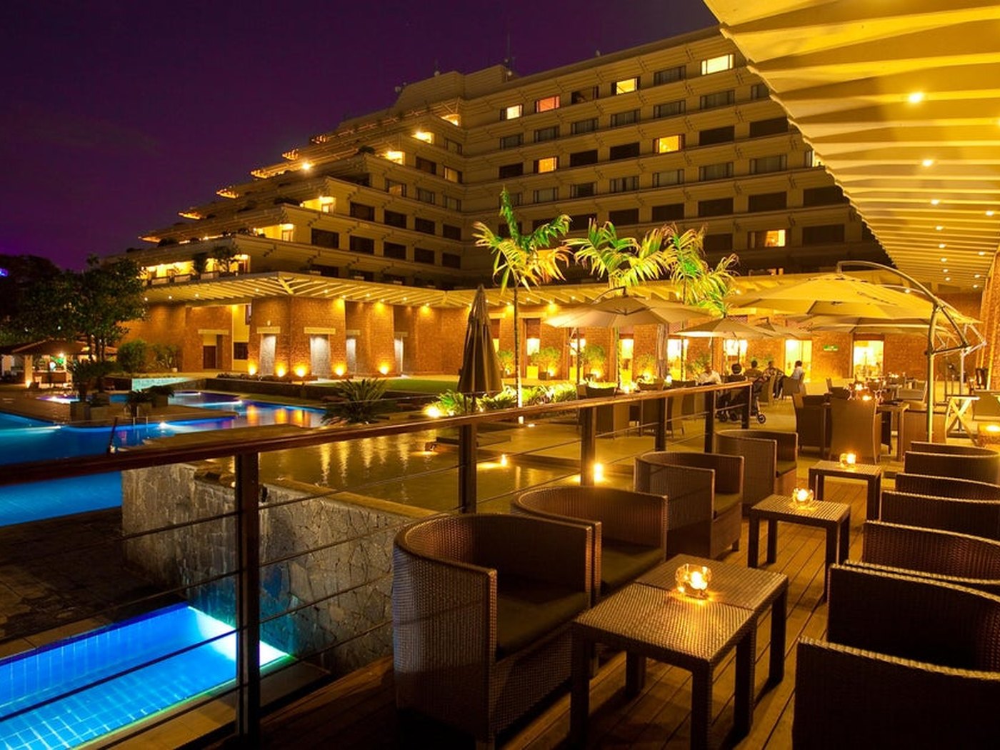 Cinnamon Lakeside CMB in Sri Lanka