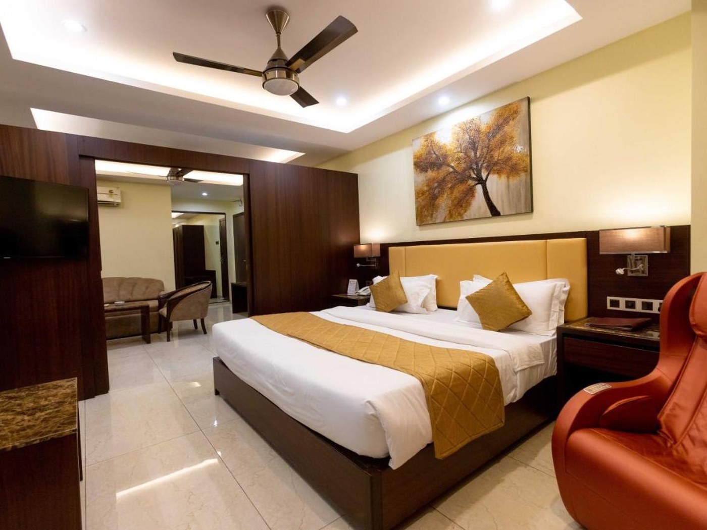 Photograph of Hotel Godwin in Mumbai