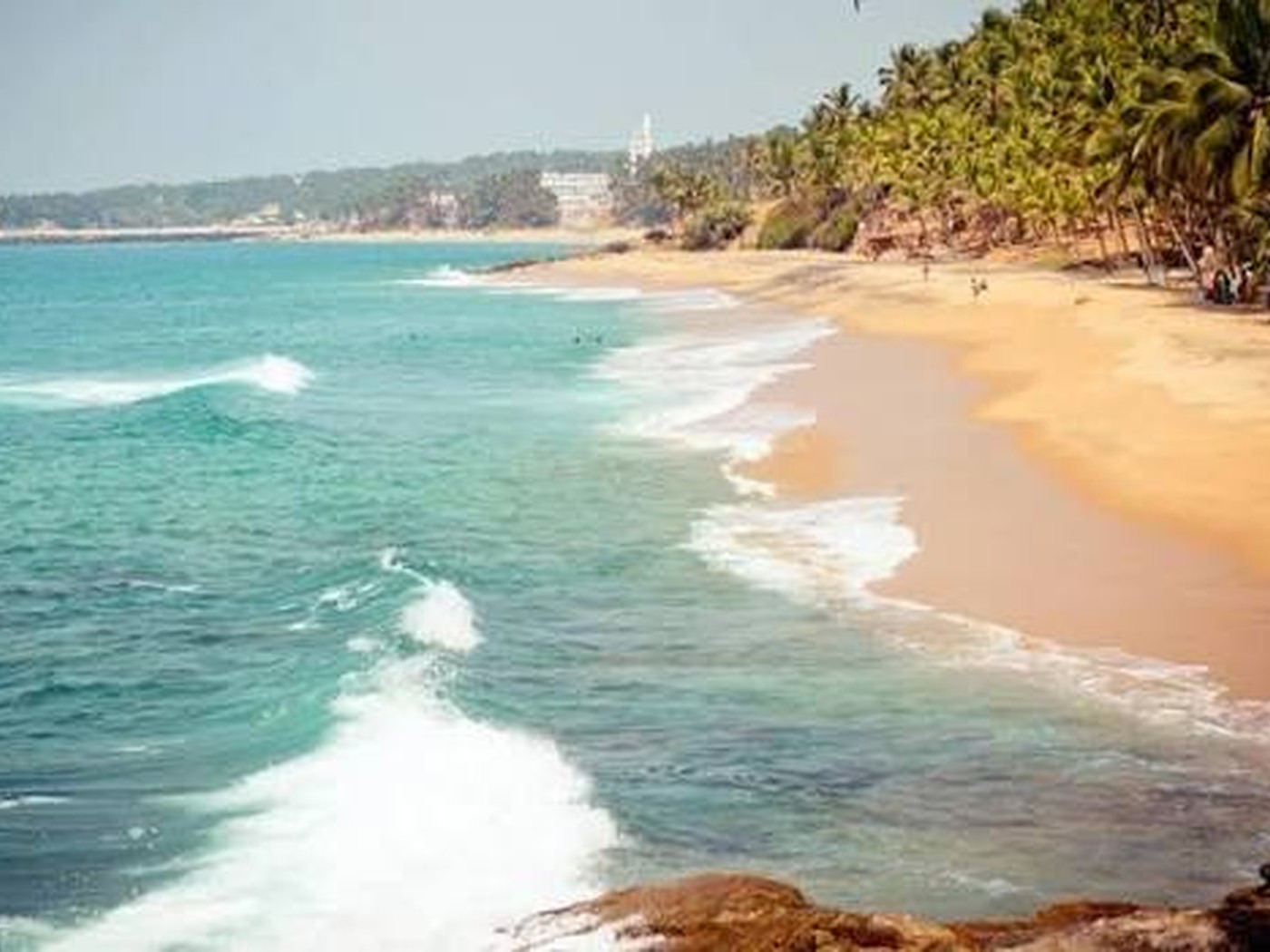 Sandy beach and Arabian Sea near Turtle on the Beach