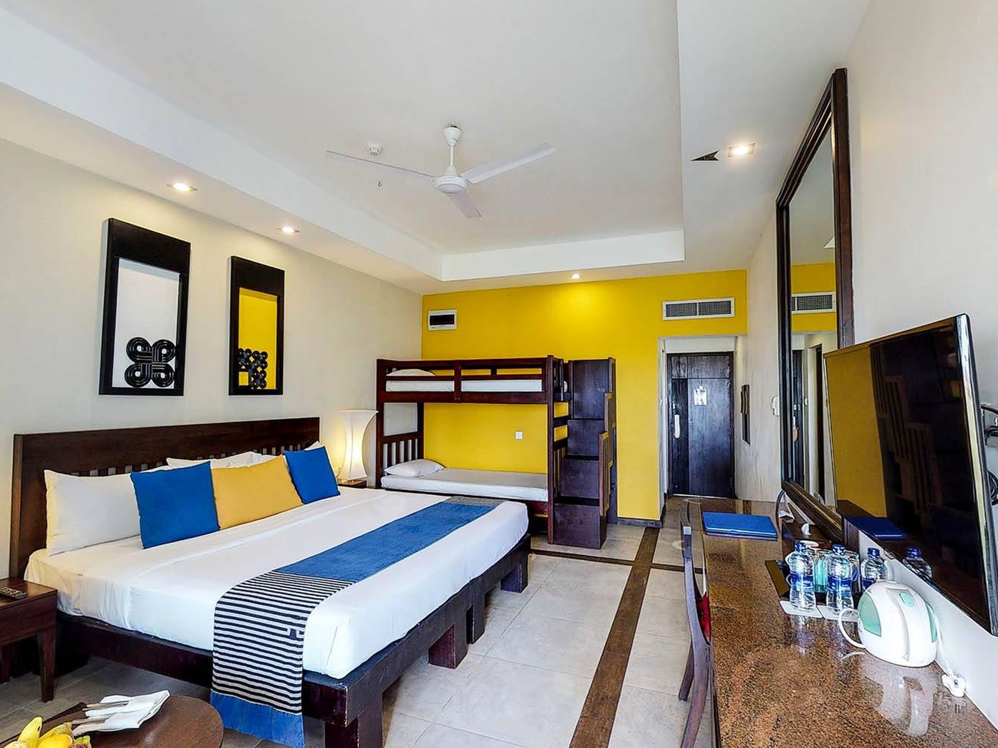 Club Hotel Dohphin hotel view