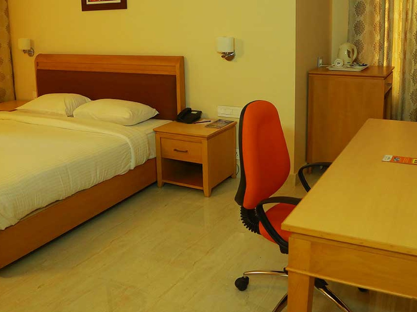 premium dlx at Krishna Inn