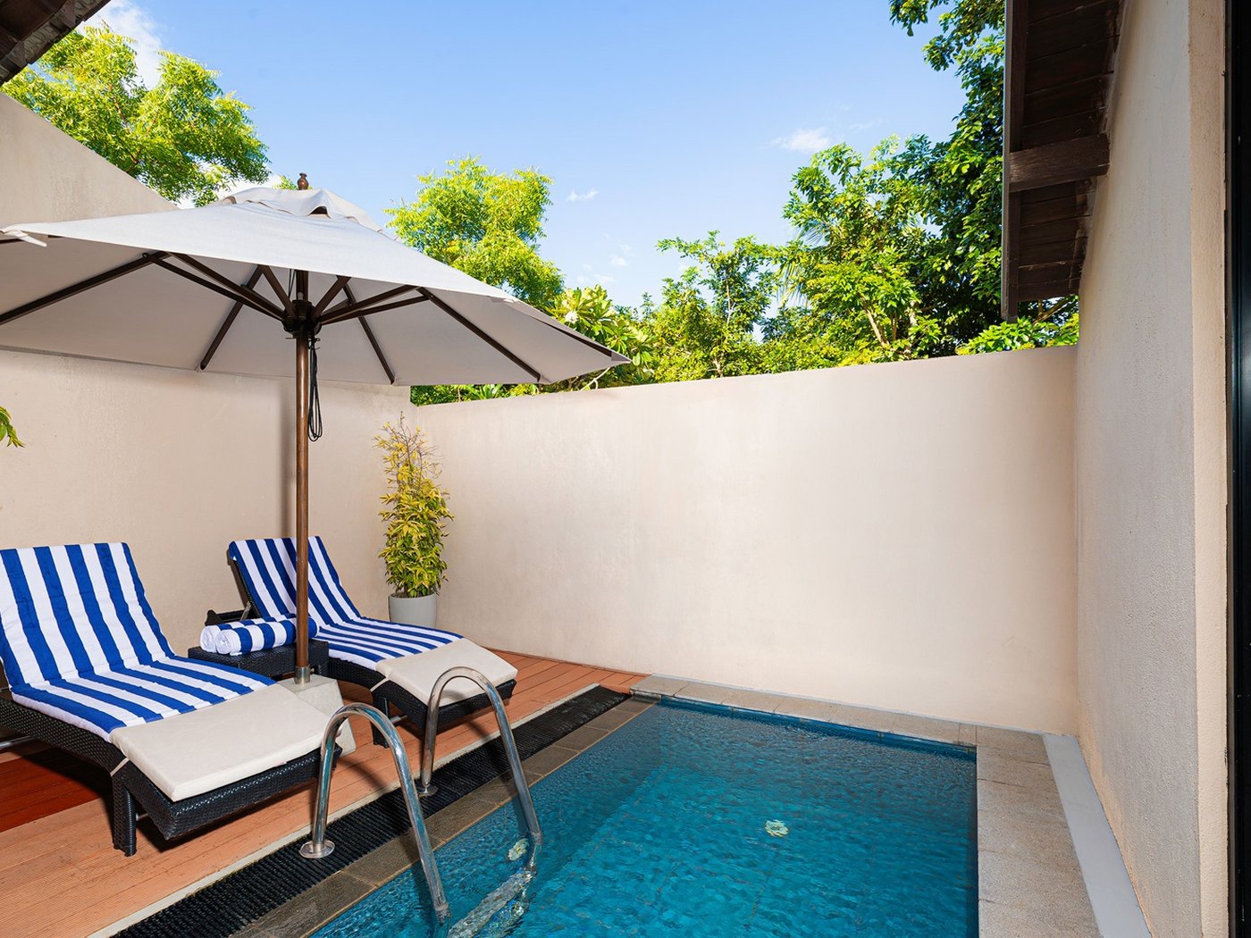 The Calm beach resort Passikudah hotel view