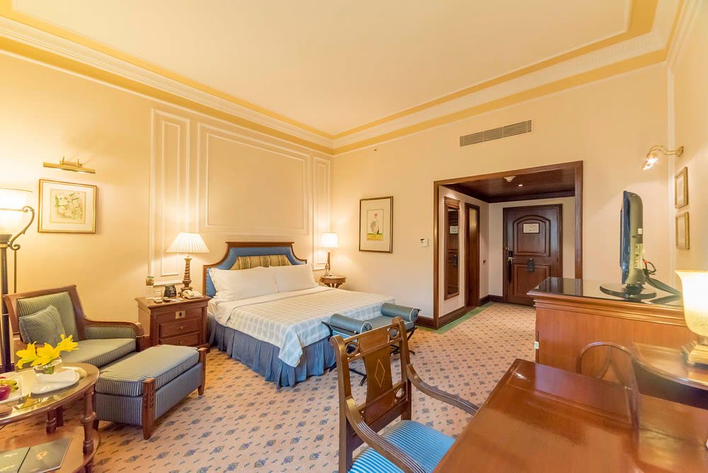 Photograph of The Oberoi Grand in Kolkata