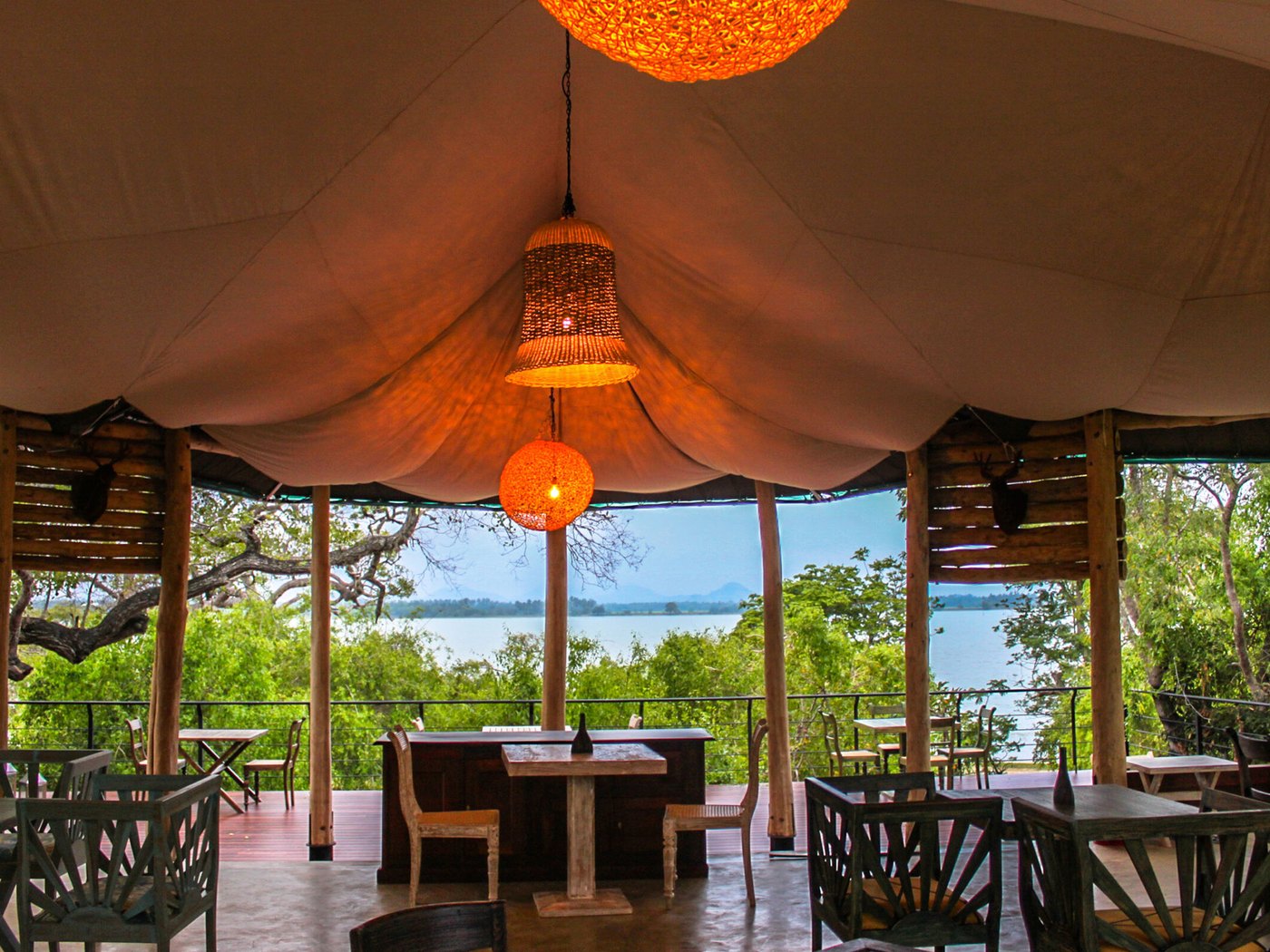 Flameback Eco Lodge YAla hotel view