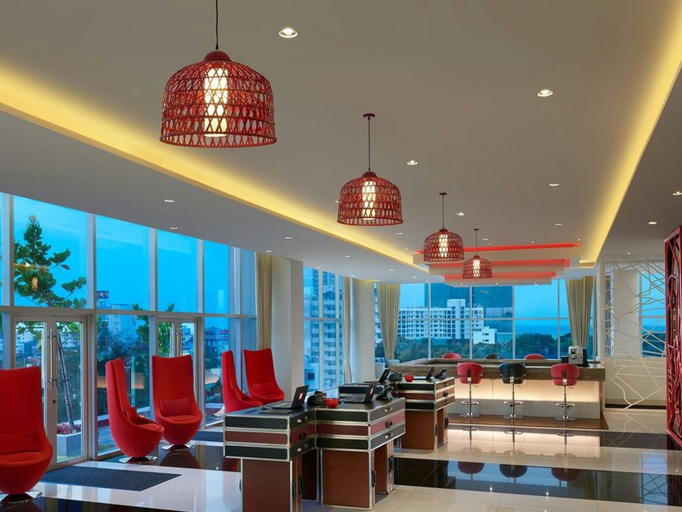 Cinnamon Red CMB hotel view
