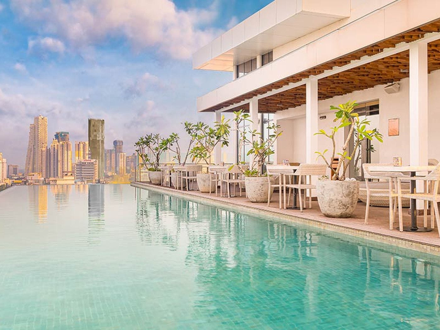 Jetwing CMB7 hotel view