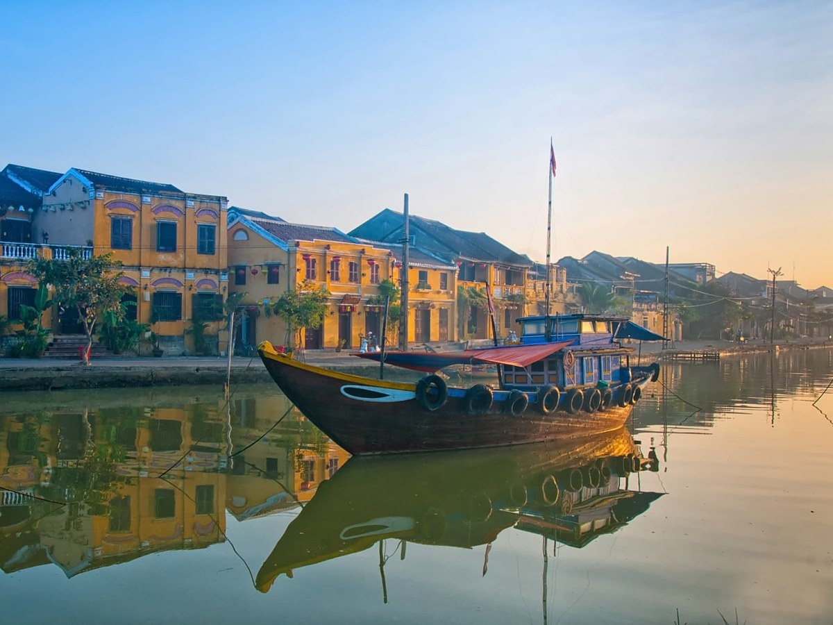 Explore Authentic Vietnam, a tailor-made Vietnam itinerary